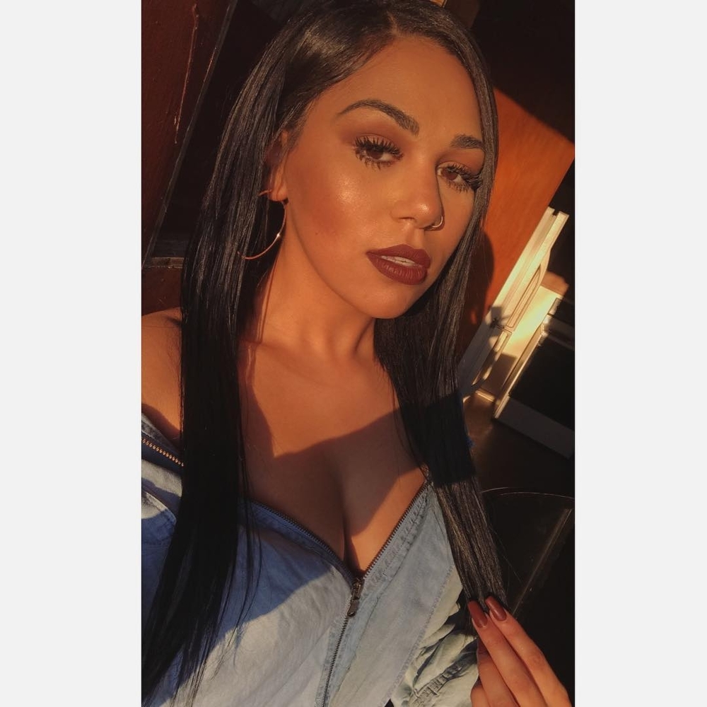 Meet your Posher, Tiara